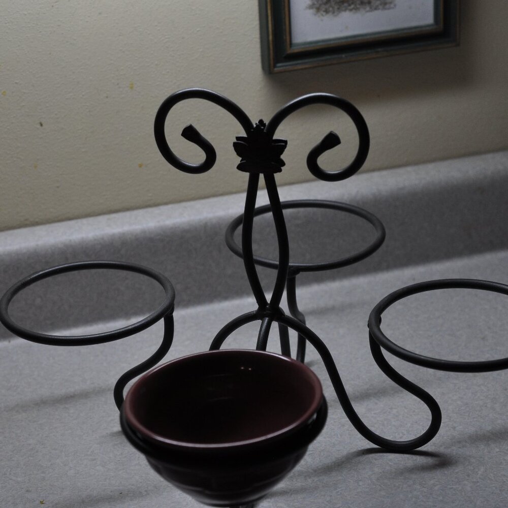 Longaberger Wrought iron small desert bowl holder